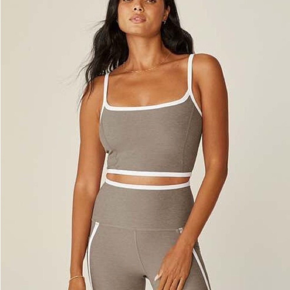 NWT Beyond Yoga Gray and White Spacedye New Moves Cropped Tank